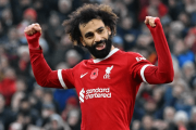 从宠臣退步成问题之人？利物浦该不该拿下萨拉赫，成了大矛盾