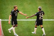 豪门冠军夜巴黎2-1击败巴萨，拜仁连赢、利物浦首负，积分榜更新