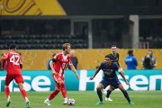 世俱杯激战！9打11巴黎2-0拜仁，穆西亚拉重伤离场