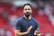 英超名帅拒续约静观其变，瞄准曼联帅位，只待阿莫林下课接手！